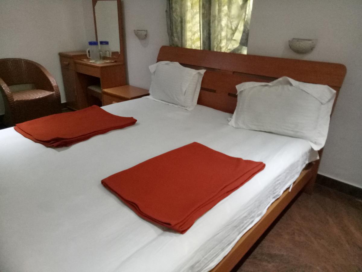 Grand International Hotel Erode Zewnętrze zdjęcie